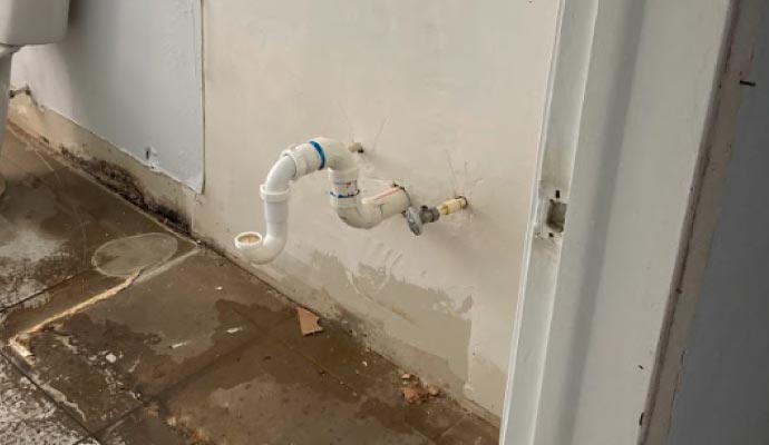 Clogged water pipe