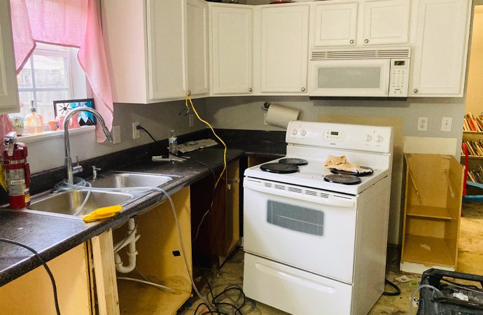 Kitchen Sink Overflow Clean-Up