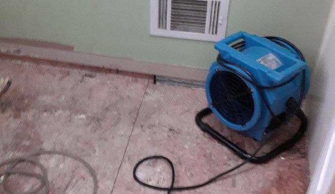 Water extraction equipment